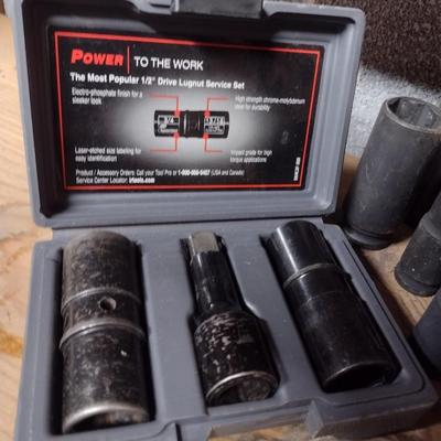 Pneumatic Impact Wrenches and Sockets
