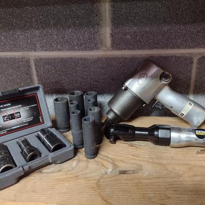 Pneumatic Impact Wrenches and Sockets
