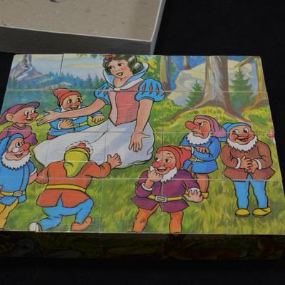 Vintage Snow White Cube Puzzle w/ Lithographs 7.75”x6.5”x1.5”