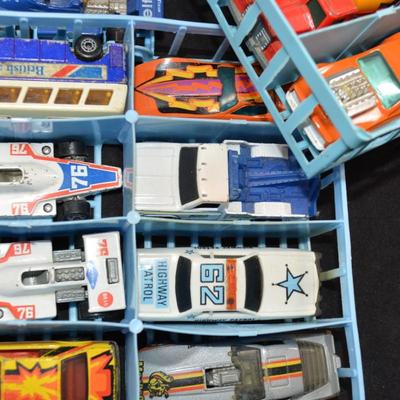 Large Lot of Vintage Matchbox/Corgi/Hotwheels Vehicles w/ Case