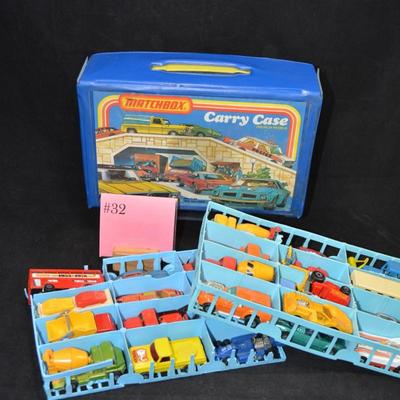 Large Lot of Vintage Matchbox/Corgi/Hotwheels Vehicles w/ Case