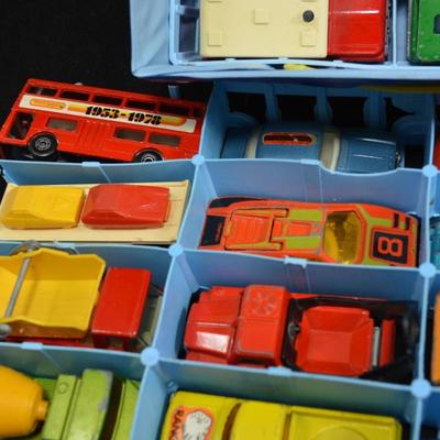 Large Lot of Vintage Matchbox/Corgi/Hotwheels Vehicles w/ Case
