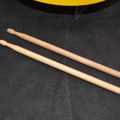 Vintage 1982 OHIO ART Toy Pac-Man Drum w/ Sticks 11”x11”x4.25”
