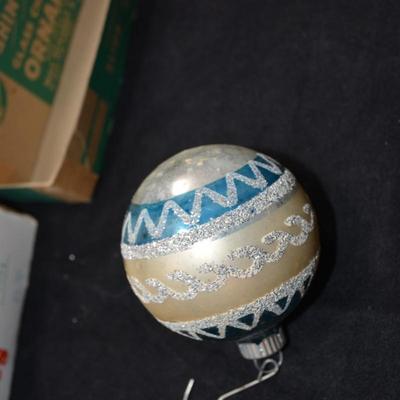 Lot of Vintage Shiny Brite & Santaland Glass Ornaments