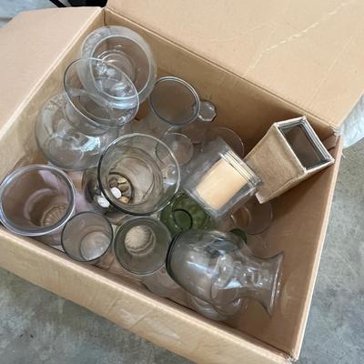 Box of vases