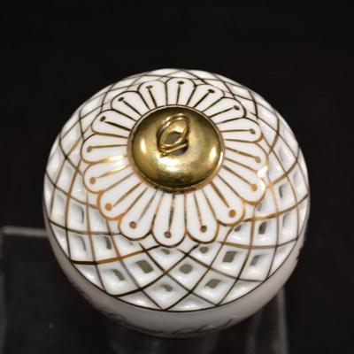 Vintage WOODMERE Presidential Seal Porcelain Ornament #883 3”