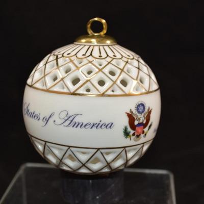 Vintage WOODMERE Presidential Seal Porcelain Ornament #883 3”