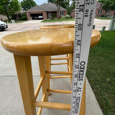 2 Oak stools