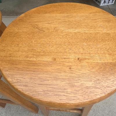 2 Stools