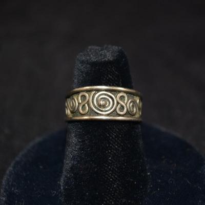 925 Sterling Wire Inlay Ring Size 6.5, 2.6g