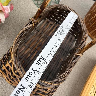 Hamper with decor
