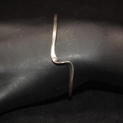 Modern Sterling Cuff Bracelet 8.4g