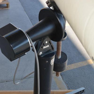 Vintage MEADE Reflector Telescope w/ Equatorial Drive, 6” Mirror