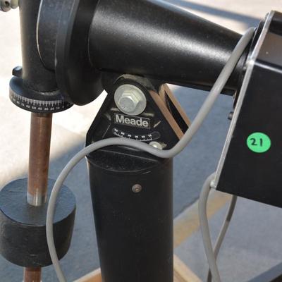 Vintage MEADE Reflector Telescope w/ Equatorial Drive, 6” Mirror