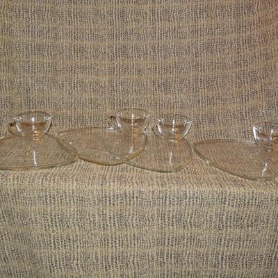 Vintage Indiana Glass ‘Snowflake’ Smart Set for 4
