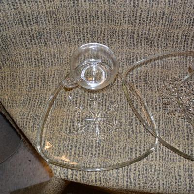 Vintage Indiana Glass ‘Snowflake’ Smart Set for 4