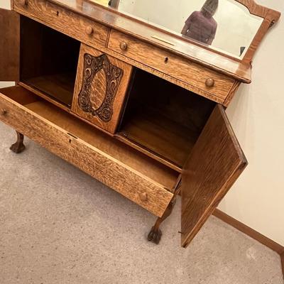 Oak Buffet Side board