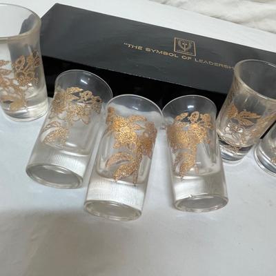 Shot glass set