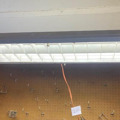 Vintage 4’ Shop Light