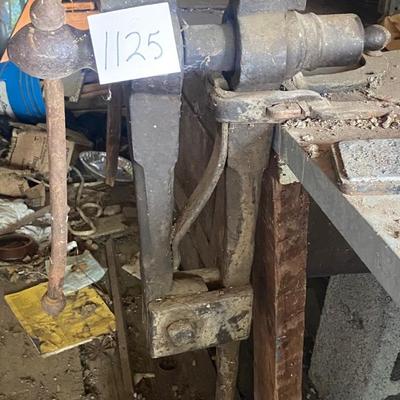 Vintage Vise