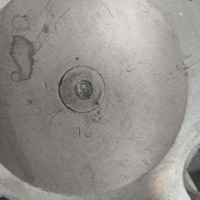 16" 8134-16 Hubcaps