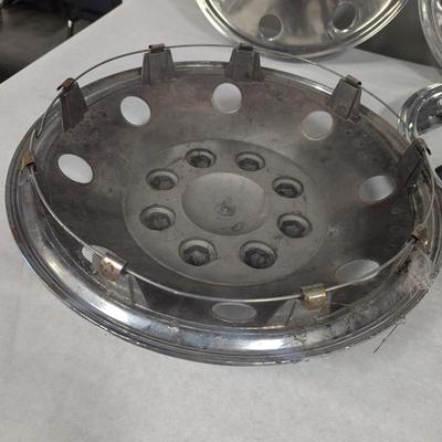 16" 8134-16 Hubcaps