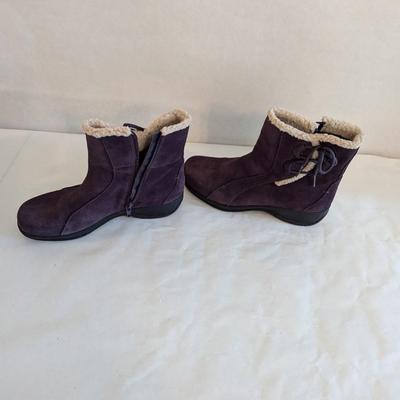 Size 7 1/2 M Leather Upper