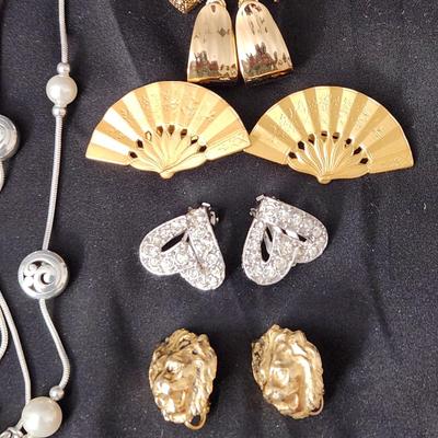 Jewelry Lot Necklaces Earrings Trifari Brighton Ben-Amun Napier Monet