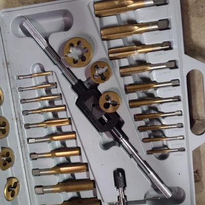 Tap and Die Set