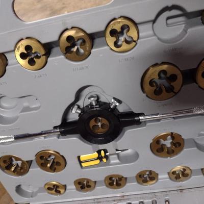 Tap and Die Set