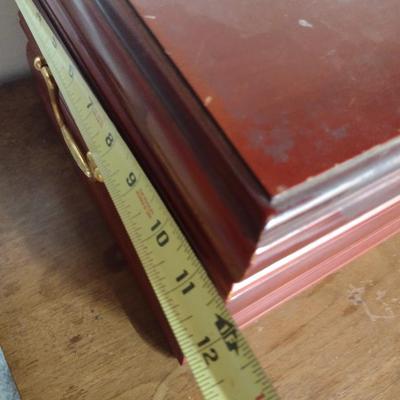 Mahogany Finish Humidor