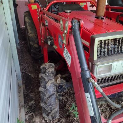 Yanmar FX26D Diesel 4WD Tractor with Front-End Loader 234 Hours