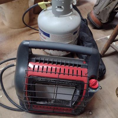 Mr. Heater Space Heater with Propane Tank (B)