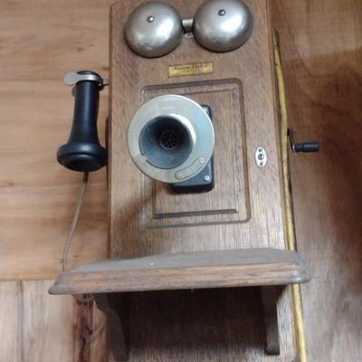 Antique Western Electric Company Wall Mount Oak Cabinet Telephone (B)
