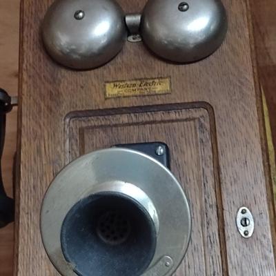Antique Western Electric Company Wall Mount Oak Cabinet Telephone (B)