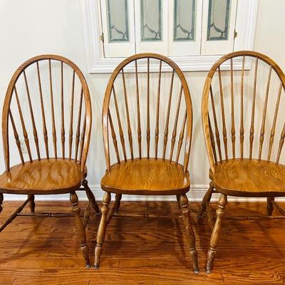 Solid Oak Dining Set~ Round, Oval or Oblong!