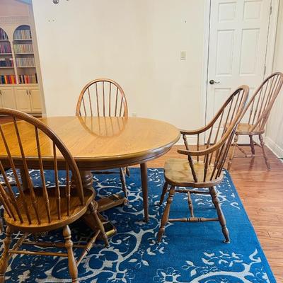 Solid Oak Dining Set~ Round, Oval or Oblong!