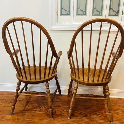 Solid Oak Dining Set~ Round, Oval or Oblong!