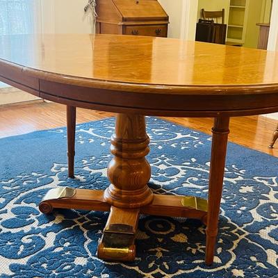 Solid Oak Dining Set~ Round, Oval or Oblong!