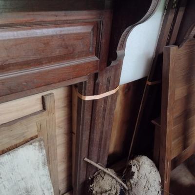 Antique Mantel Choice A (B)