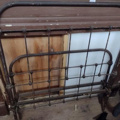 Antique Wrought Iron Single Sized Head and Footboard (No Rails) (B)