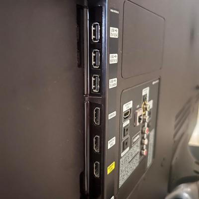 SAMSUNG 50” TV