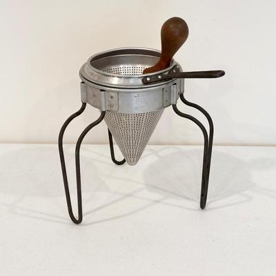 WEAREVER ~ Sieve/Strainer