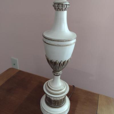 Metal Urn Post Table Lamp with Shade