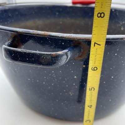 Large enamel tub-red handle