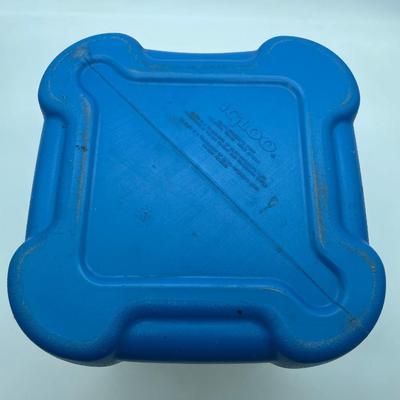 Ice cube cooler