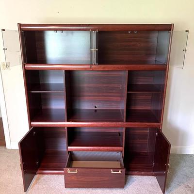 1 Piece Entertainment Center