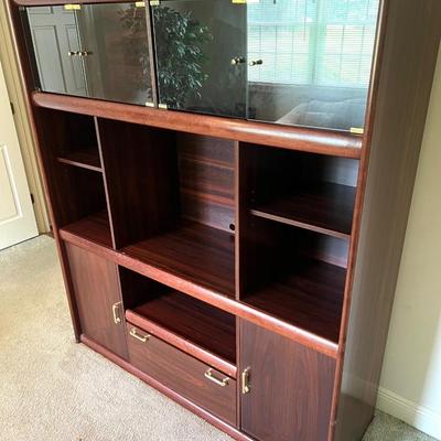 1 Piece Entertainment Center