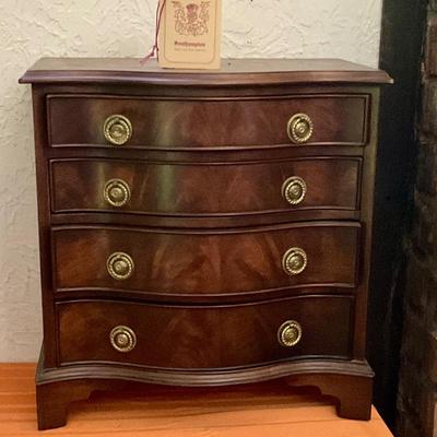Miniature serpentine Mahogany chest / table, Southhampton furniture, four drawer chest