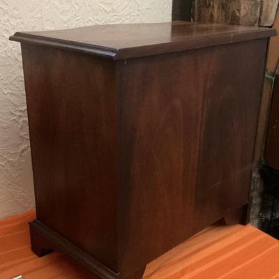 Miniature serpentine Mahogany chest / table, Southhampton furniture, four drawer chest